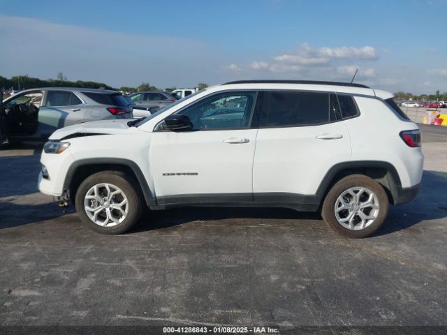 3C4NJDBN0RT604330 Jeep Compass Latitude 4x4