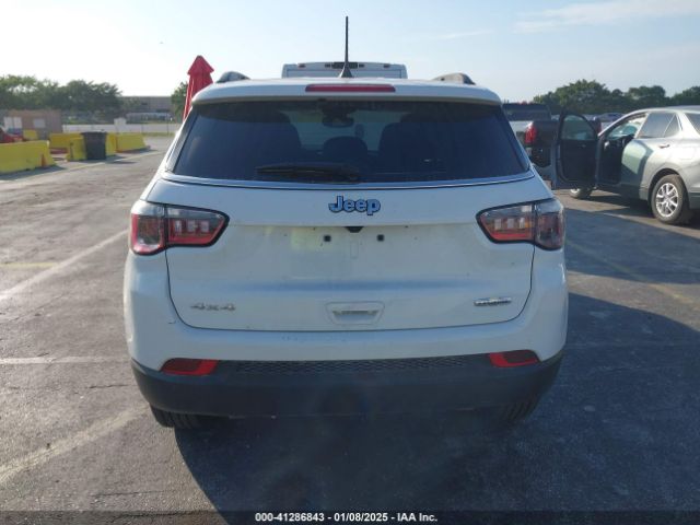3C4NJDBN0RT604330 Jeep Compass Latitude 4x4