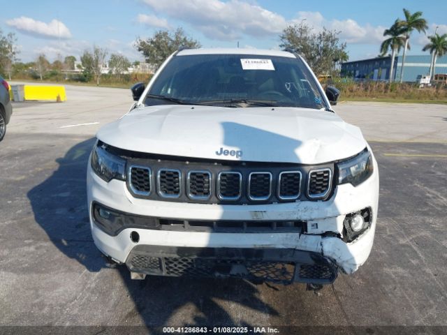 3C4NJDBN0RT604330 Jeep Compass Latitude 4x4