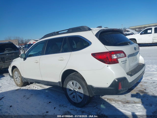 Subaru Outback 2.5i Premium 2018 4S4BSAFC5J3334420 Image 14