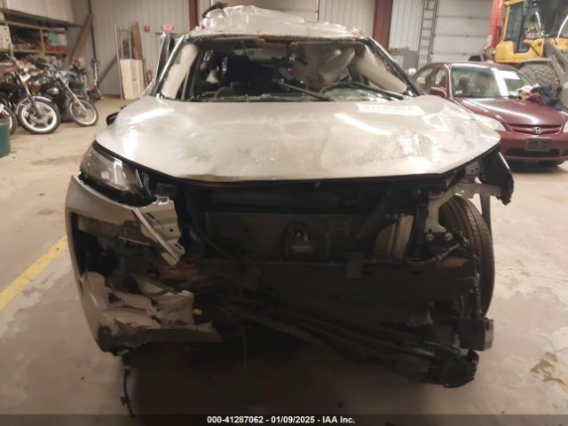 JN8AT3BB4MW218171 Nissan Rogue Sv Intelligent Awd
