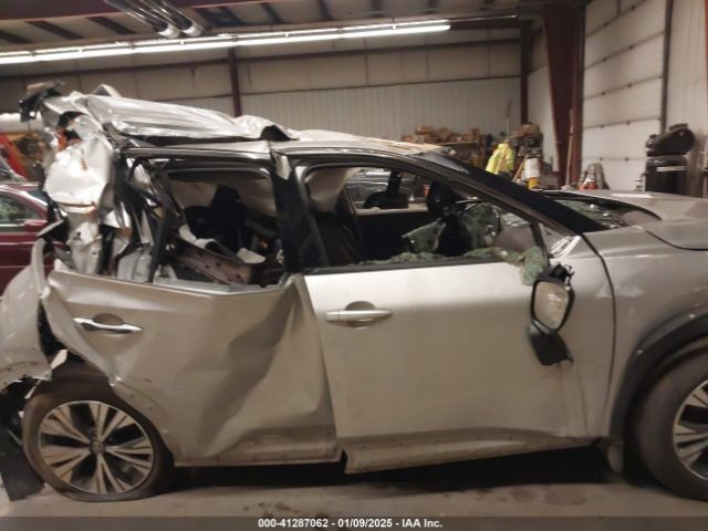 JN8AT3BB4MW218171 Nissan Rogue Sv Intelligent Awd