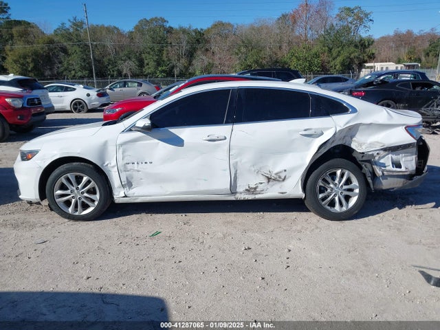 1G1ZD5ST2JF153664 Chevrolet MALIBU LT