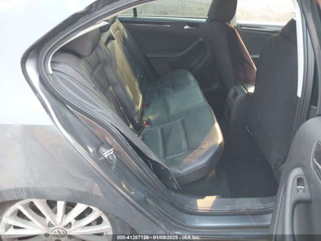 3VWL17AJ0GM238008 Volkswagen Jetta 1.8t Sel