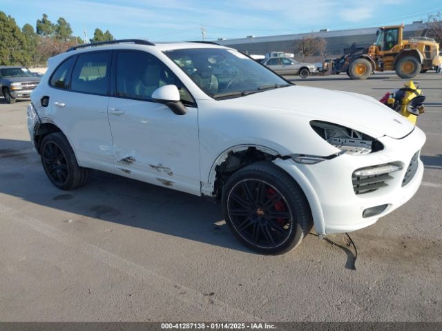 2013 PORSCHE CAYENNE WP1AD2A22DLA71143 Photo 0