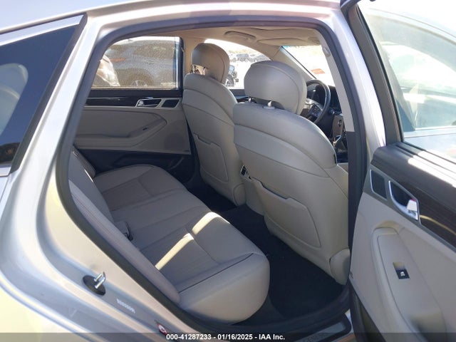 Hyundai Genesis 3.8 2016 KMHGN4JE3GU136073 Image 8
