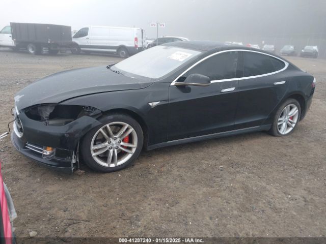 5YJSA1H1XEFP36008 Tesla Model S P85