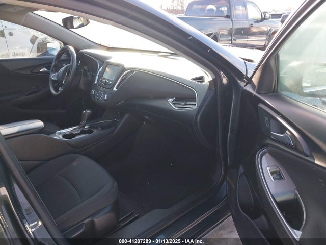 Chevrolet MALIBU 1LT 2017 1G1ZE5ST9HF177161 Image 5