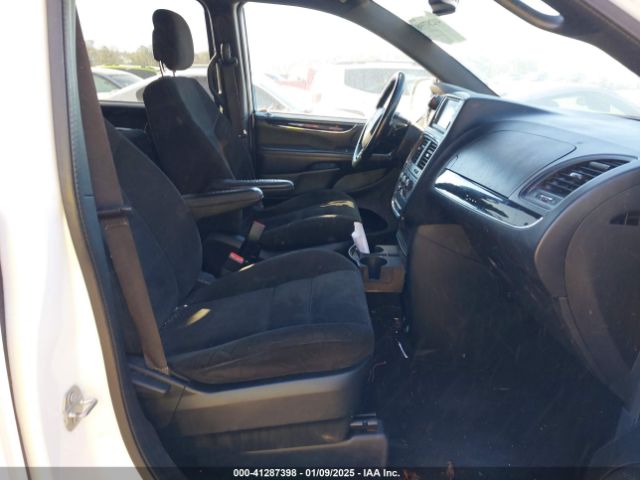 2C4RDGBG9HR632902 Dodge Grand Caravan Se Plus