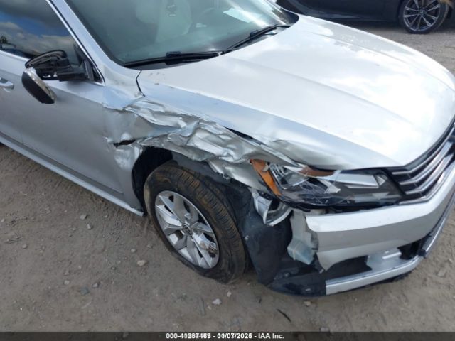 1VWAS7A31GC042179 Volkswagen Passat 1.8t S