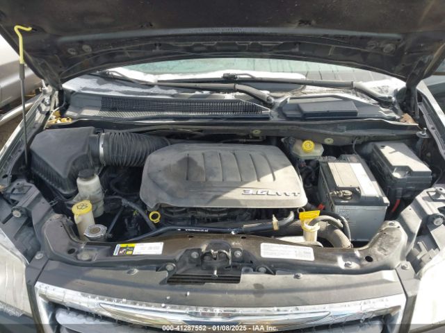 2C4RC1GG1ER364321 Chrysler Town & Country Limited