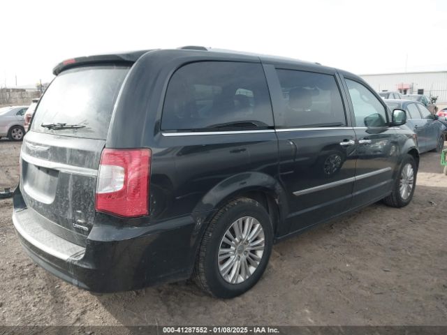 2C4RC1GG1ER364321 Chrysler Town & Country Limited