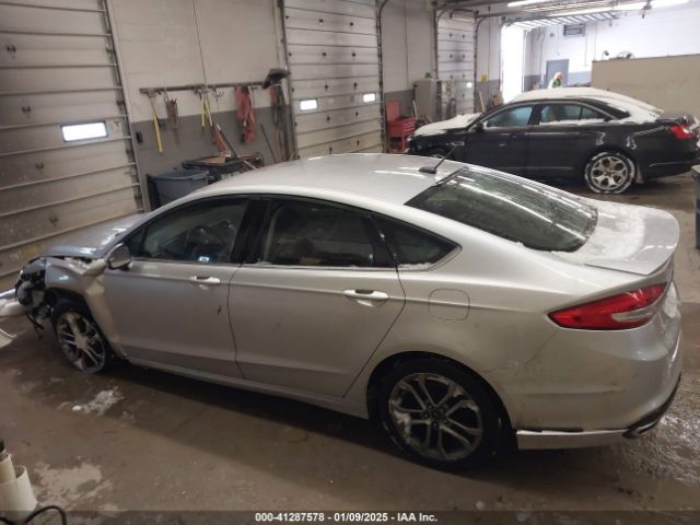 3FA6P0T92HR230818 Ford FUSION SE