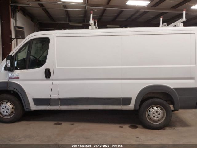 3C6TRVAG0JE153442 RAM Promaster 1500 Low Roof 136 Wb