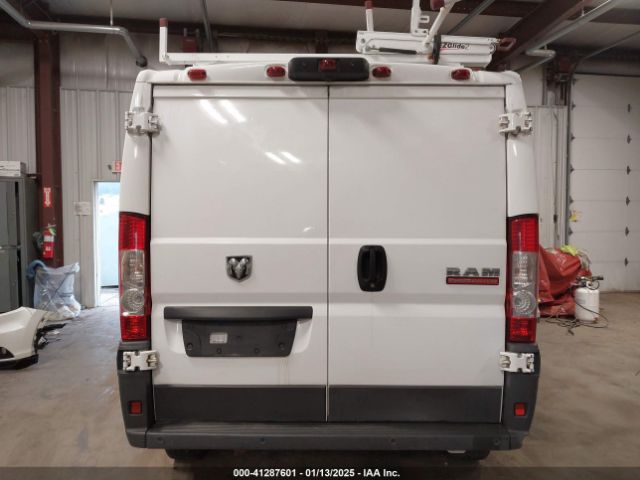 3C6TRVAG0JE153442 RAM Promaster 1500 Low Roof 136 Wb