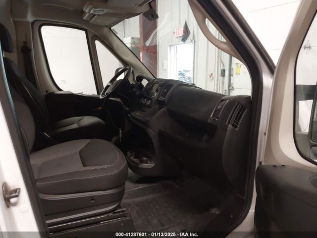 3C6TRVAG0JE153442 RAM Promaster 1500 Low Roof 136 Wb
