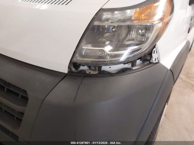 3C6TRVAG0JE153442 RAM Promaster 1500 Low Roof 136 Wb