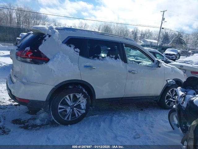 JN8AT2MV1KW391418 Nissan ROGUE SV
