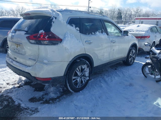 JN8AT2MV1KW391418 Nissan ROGUE SV