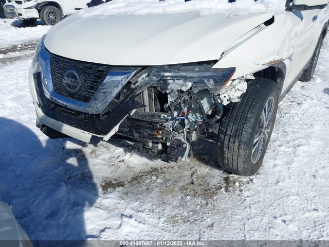 JN8AT2MV1KW391418 Nissan ROGUE SV