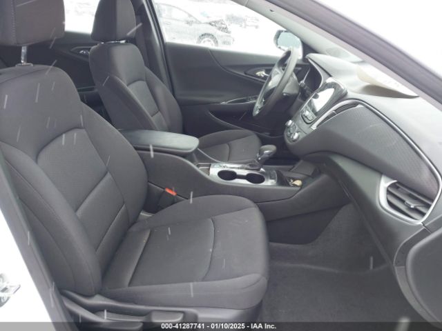 2024 CHEVROLET MALIBU 1G1ZB5ST3RF249448 Photo 4