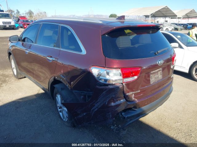 5XYPG4A55HG306872 KIA Sorento 3.3l Lx