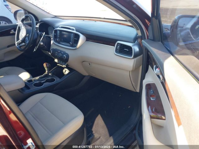 5XYPG4A55HG306872 KIA Sorento 3.3l Lx