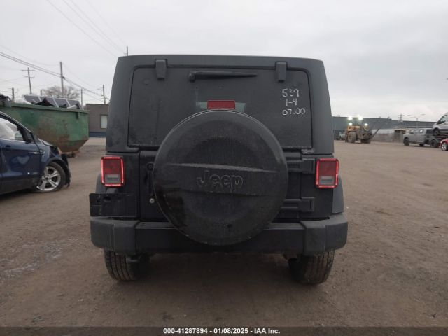 1C4BJWEG1JL843963 Jeep Wrangler Jk Unlimited Sahara