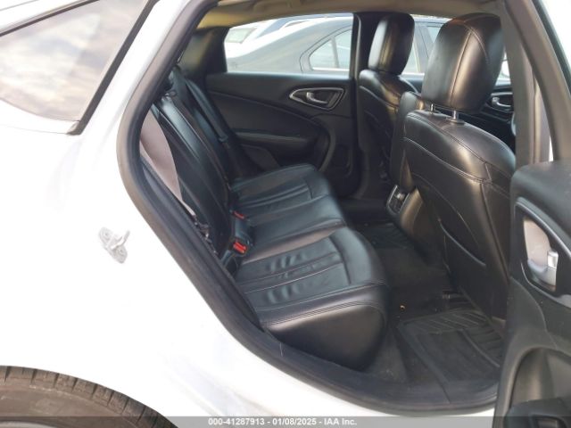 1C3CCCCB3FN725935 Chrysler 200 C