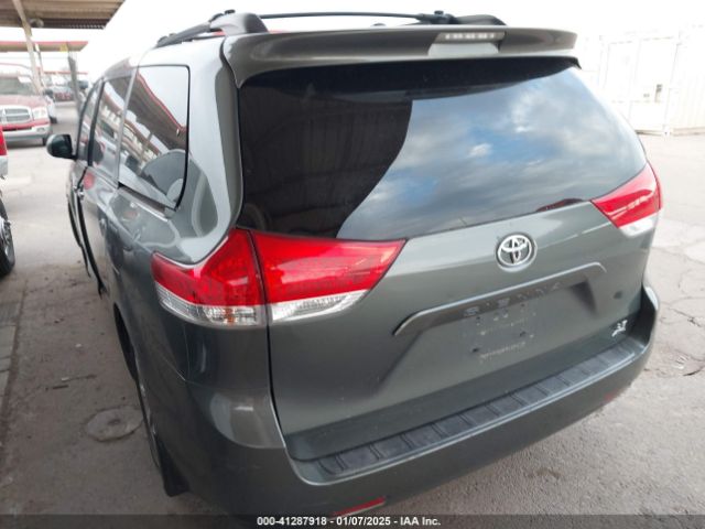 5TDJK3DC6ES074273 Toyota Sienna Le 7 Passenger