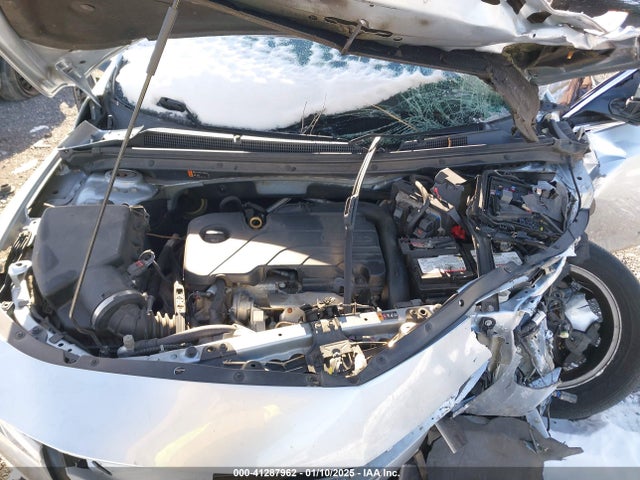 1G1ZD5STXJF184578 Chevrolet MALIBU LT