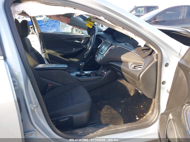 1G1ZD5STXJF184578 Chevrolet MALIBU LT