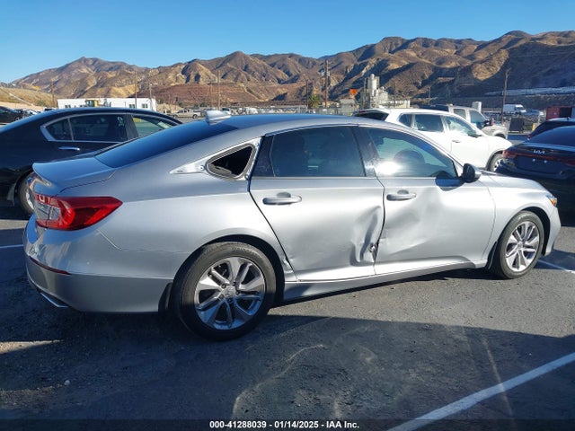 Honda ACCORD LX 2018 1HGCV1F15JA051205 Image 13