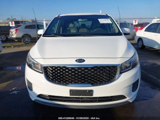 KNDMB5C18G6162382 KIA SEDONA LX