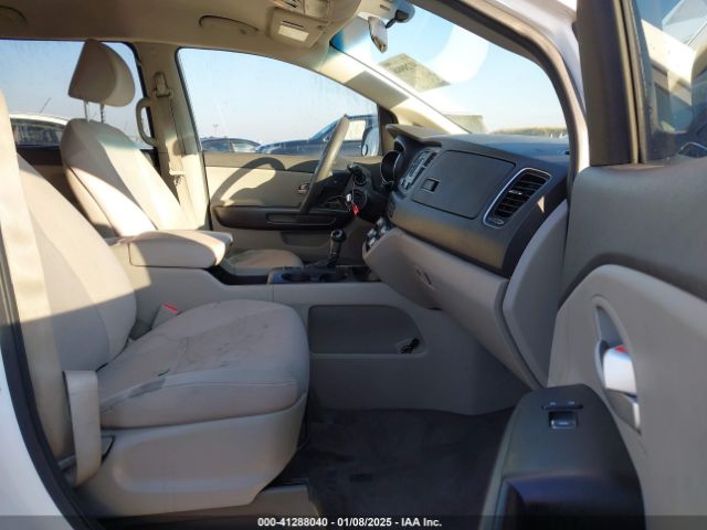 KNDMB5C18G6162382 KIA SEDONA LX