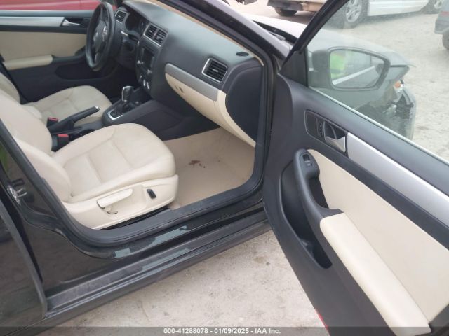 3VWD07AJ3EM429815 Volkswagen Jetta 1.8t Se