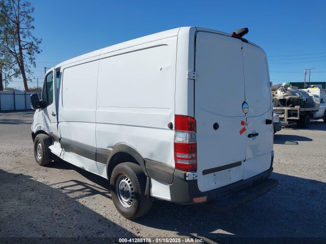 Freightliner Sprinter 2500 Normal Roof 2014 WDYPE7DC6E5934255 Image 3