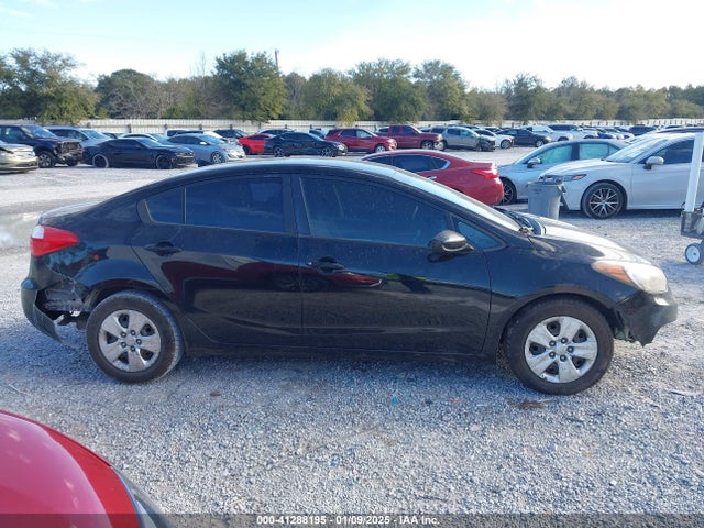 KIA FORTE LX 2015 KNAFK4A6XF5339176 Image 13