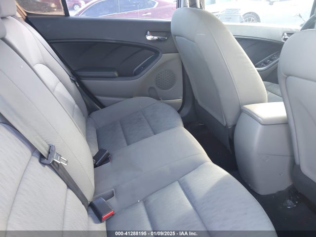 KNAFK4A6XF5339176 KIA FORTE LX
