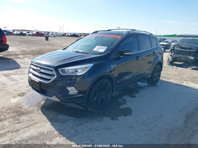 Ford Escape Titanium 2018 1FMCU0J96JUC05651 Image 2