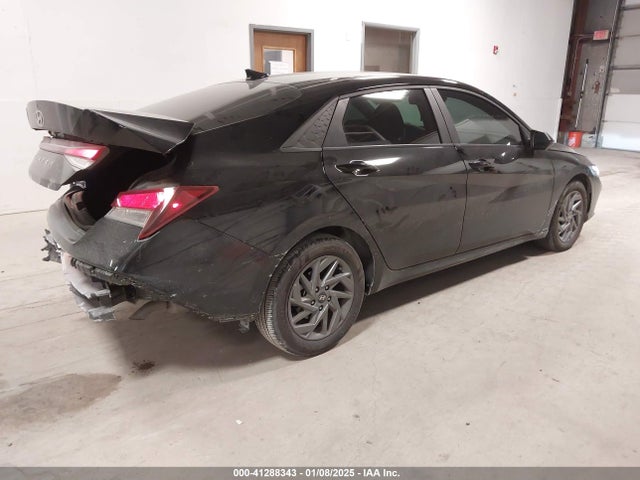 Hyundai ELANTRA SEL 2024 KMHLM4DG1RU654944 Image 4
