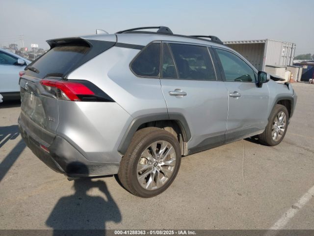 2T3C1RFV8MC109231 Toyota Rav4 Xle Premium