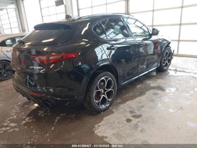 2022 ALFA ROMEO STELVIO ZASPAKBN6N7D28612 Photo 3