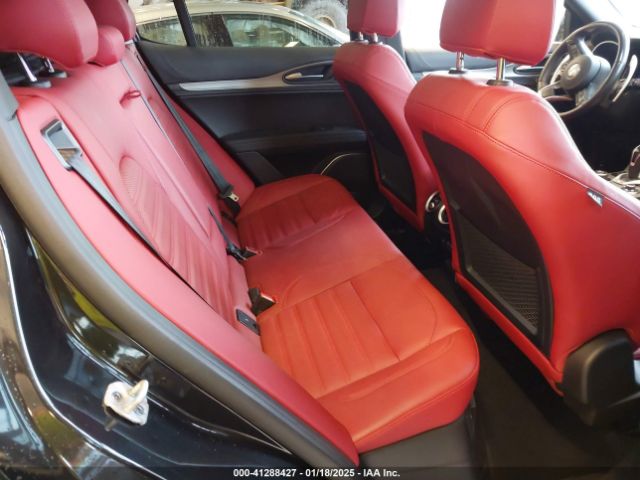 2022 ALFA ROMEO STELVIO ZASPAKBN6N7D28612 Photo 7