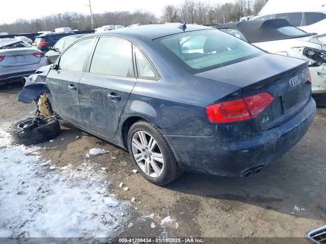 2011 AUDI A4 WAUAFAFL6BN038815 Photo 2