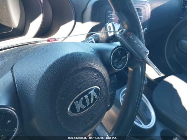 KNDJN2A20E7008261 KIA Soul