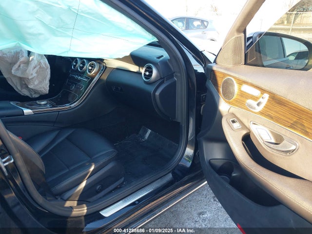 55SWF8EB1KU305740 Mercedes-Benz C 300 4matic
