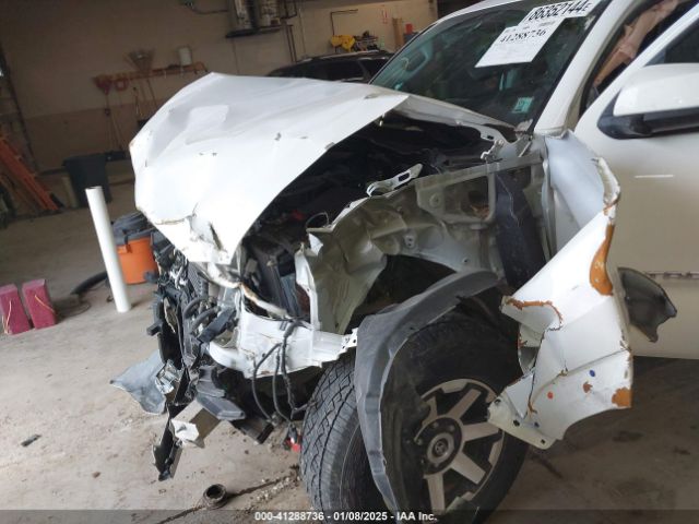 3TMDZ5BN2GM007990 Toyota Tacoma Sr5 V6