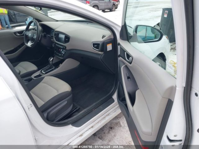 KMHC65LD6KU139239 Hyundai IONIQ PLUG-IN HYBRID