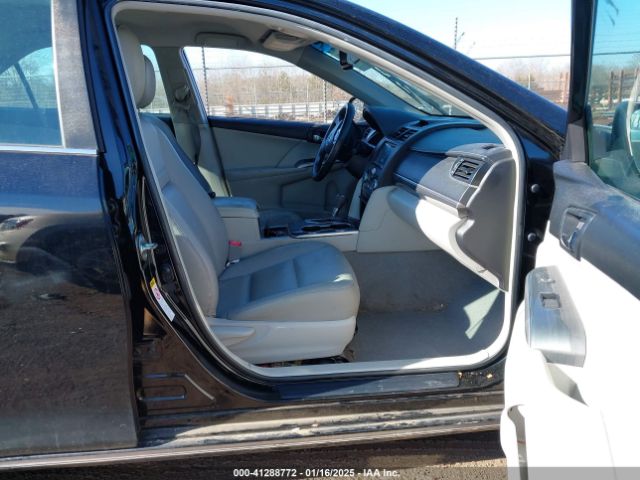 4T1BD1FK0EU101224 Toyota Camry Hybrid Xle